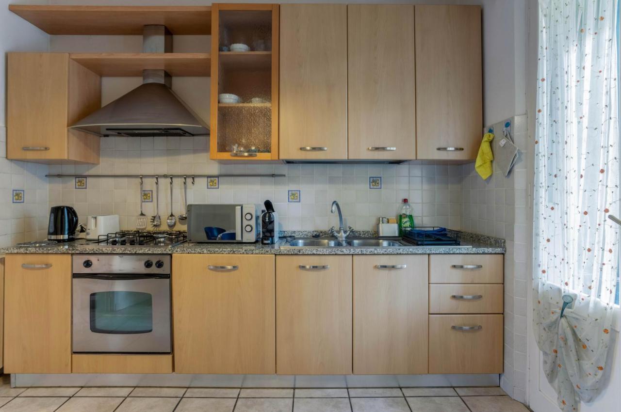 Lucca Roomy Apartment With Balcony And Parking! Zewnętrze zdjęcie